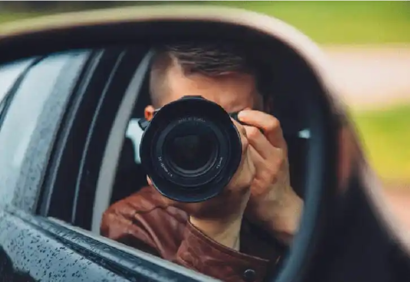 上海市侦探调查：顶楼漏水一楼该掏钱吗